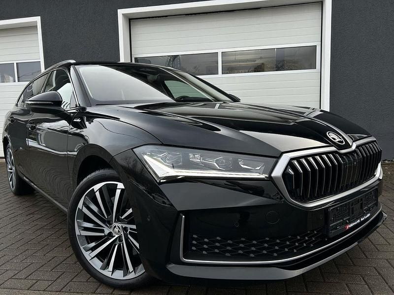 Gebraucht Skoda Superb Suite 193 PS (141 kW) 2024 Schwarz Kombi