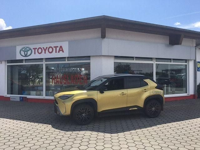 Gold Gebraucht 2021 Toyota Yaris Cross SUV | 24.000 € (Fairer Preis) - Bild 1/4