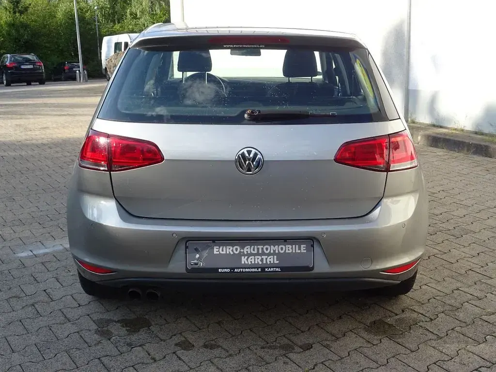 Gebraucht VW Golf VII Comfortline 140 PS (102 kW) 2013 Silber Limousine