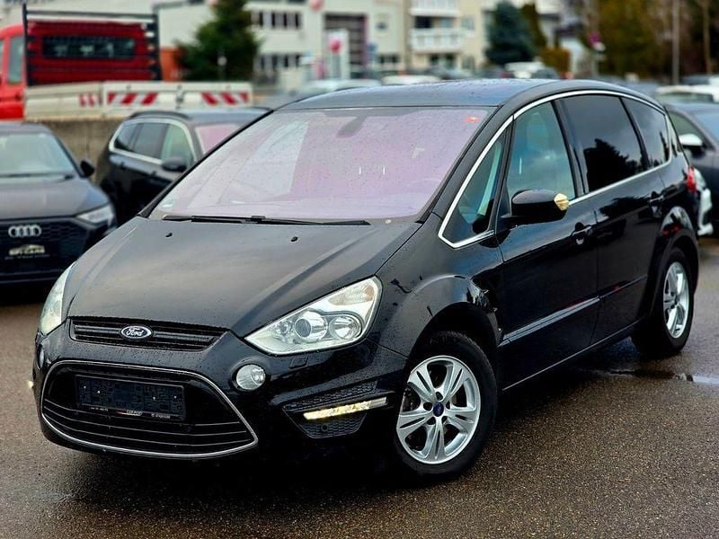 Schwarz Gebraucht 2012 Ford S-MAX Titanium Van / Kleinbus | 5.990 € (Superpreis) - Bild 1/4