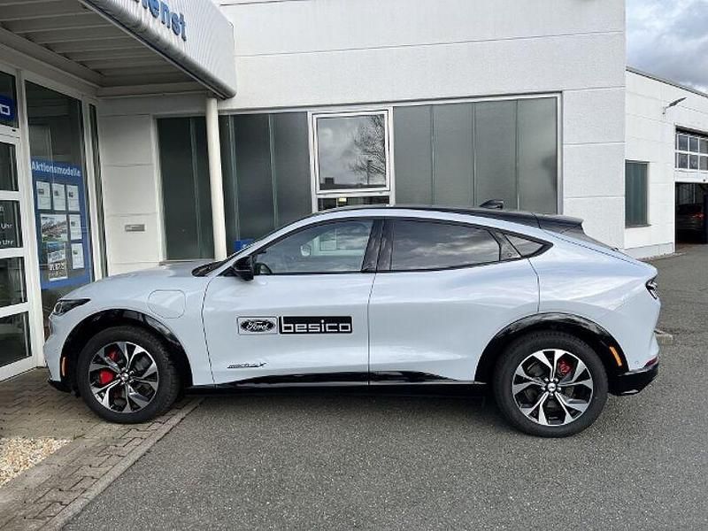 Gebraucht Ford Mustang Mach-E Premium 258 kW (351 PS) 2023 Space white SUV