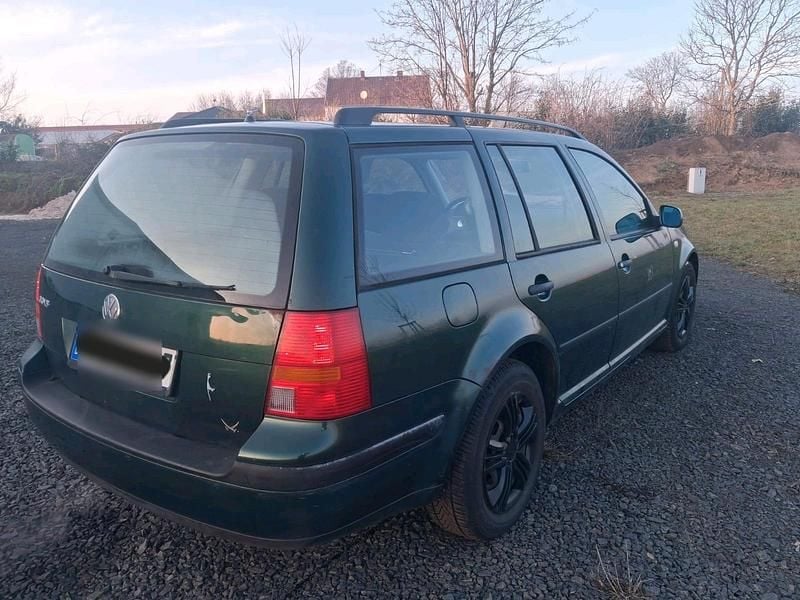Gebraucht VW Golf III 101 PS (74 kW) 1998 Grün Kombi