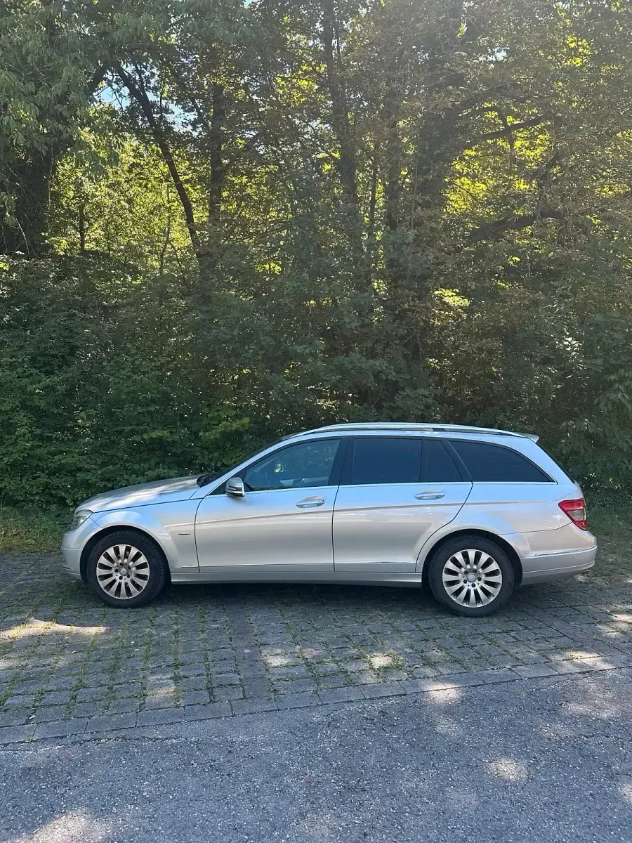 Gebraucht Mercedes C200 136 PS (100 kW) 2009 Silber Kombi