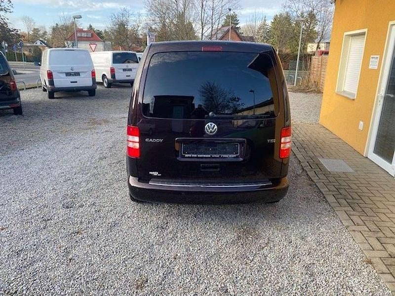 Gebraucht VW Caddy 105 PS (77 kW) 2014 Black berry metallic Van / Kleinbus
