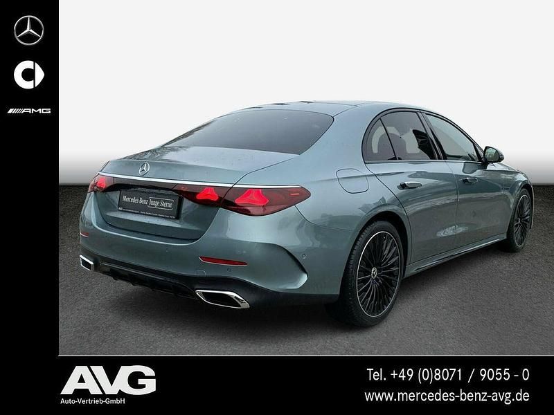 Gebraucht Mercedes E200 AMG 204 PS (150 kW) 2024 Silber Limousine
