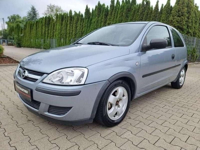 Silber Gebraucht 2005 Opel Corsa Coupé | 1.600 € (Fairer Preis) - Bild 1/4