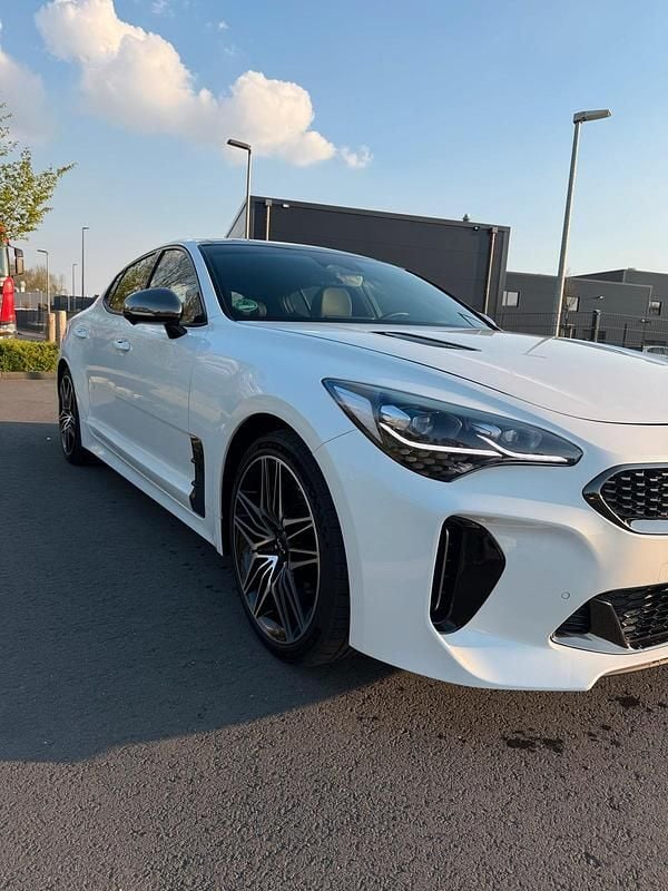 Brugt Kia Stinger GT 366 HK (269 kW) 2023 Hvid Hatchback