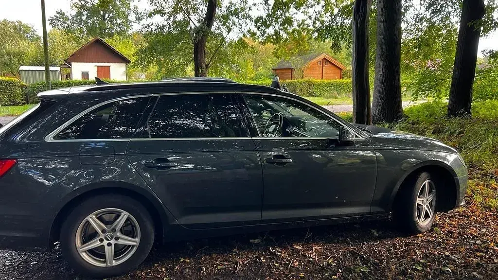 Gebraucht Audi A4 150 PS (110 kW) 2018 Grau Kombi