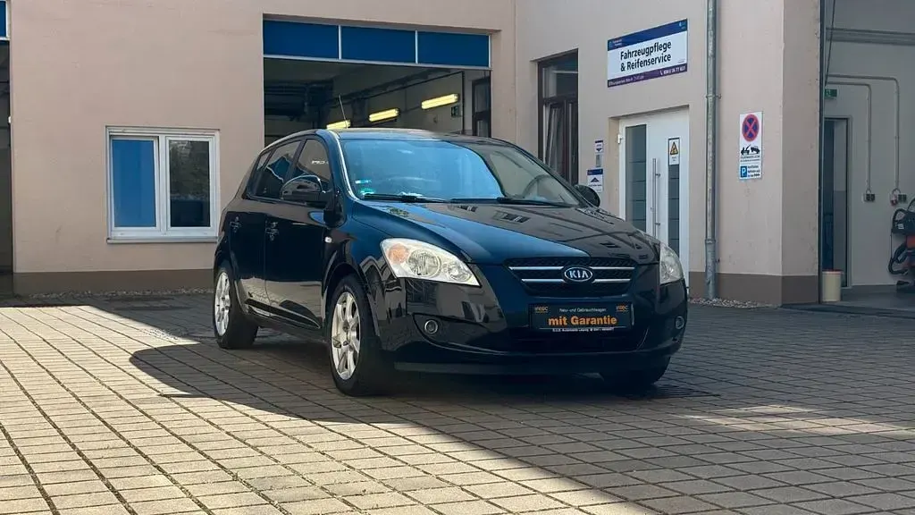 Usata Kia Ceed 122 CV (89 kW) 2008 Nero Utilitaria