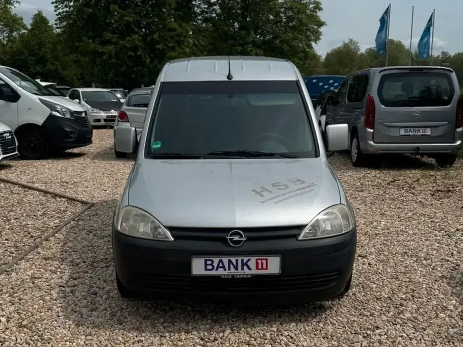 Gebraucht Opel Combo 75 PS (55 kW) 2011 Silber Van / Kleinbus
