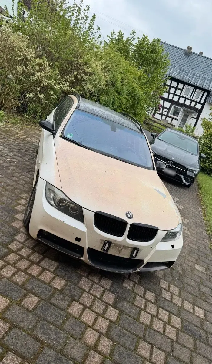 Gebraucht BMW 320 177 PS (130 kW) 2008 Silber Kombi