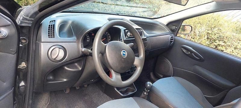 Gebraucht Fiat Punto 60 PS (44 kW) 2006 Schwarz Kleinwagen