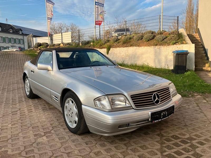 Gebraucht Mercedes SL320 231 PS (169 kW) 1995 Silber Cabrio