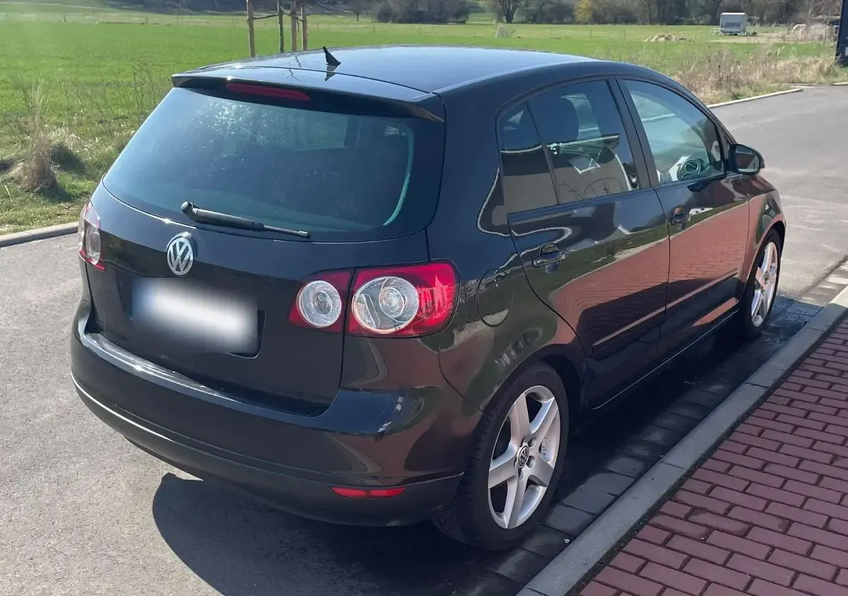 Gebraucht VW Golf Plus Cross 116 PS (85 kW) 2007 Schwarz Van / Kleinbus