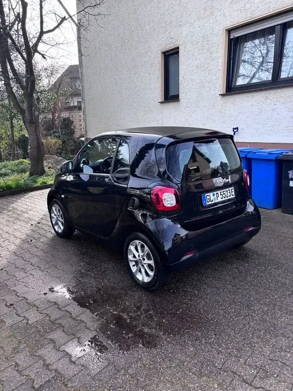 Gebraucht Smart ForTwo Electric Drive 60 kW (82 PS) 2018 Schwarz