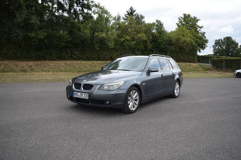 Silber Gebraucht 2005 BMW 525 Kombi | 1.900 € (Superpreis) - Bild 1/4