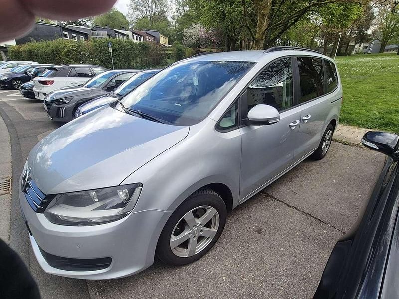 Gebraucht 2010 VW Sharan Trendline Van / Kleinbus | 7.500 € - Bild 1/4