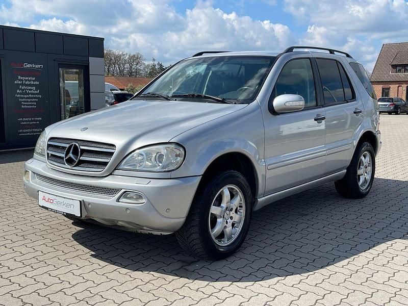 Gebraucht Mercedes ML400 250 PS (183 kW) 2004 Silber SUV