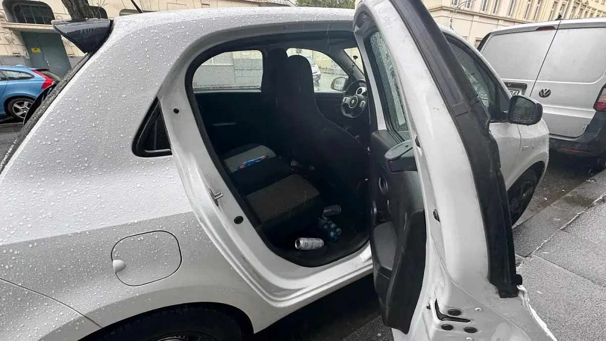 Używany Renault Twingo 73 KM (53 kW) 2016 Biały Hatchback