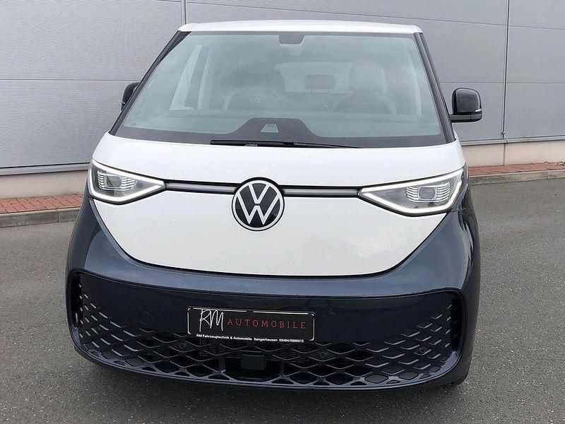 Neu VW ID. Buzz Pro 150 kW (204 PS) 2025 Candyweiß starlight blue meta Van / Kleinbus