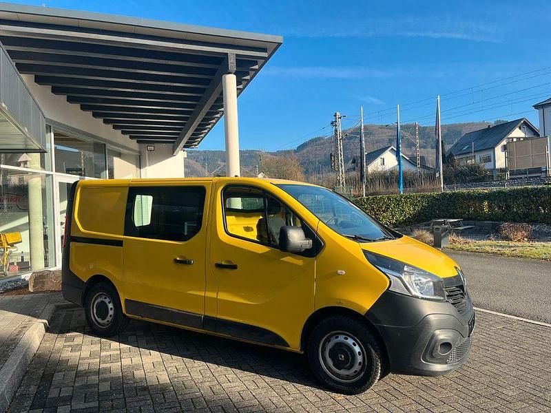 Gebraucht Renault Trafic 90 PS (66 kW) 2015 Gelb Van / Kleinbus