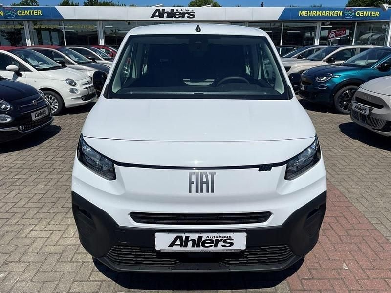 Neu Fiat Doblò 102 PS (75 kW) 2026 Weiss Van / Kleinbus