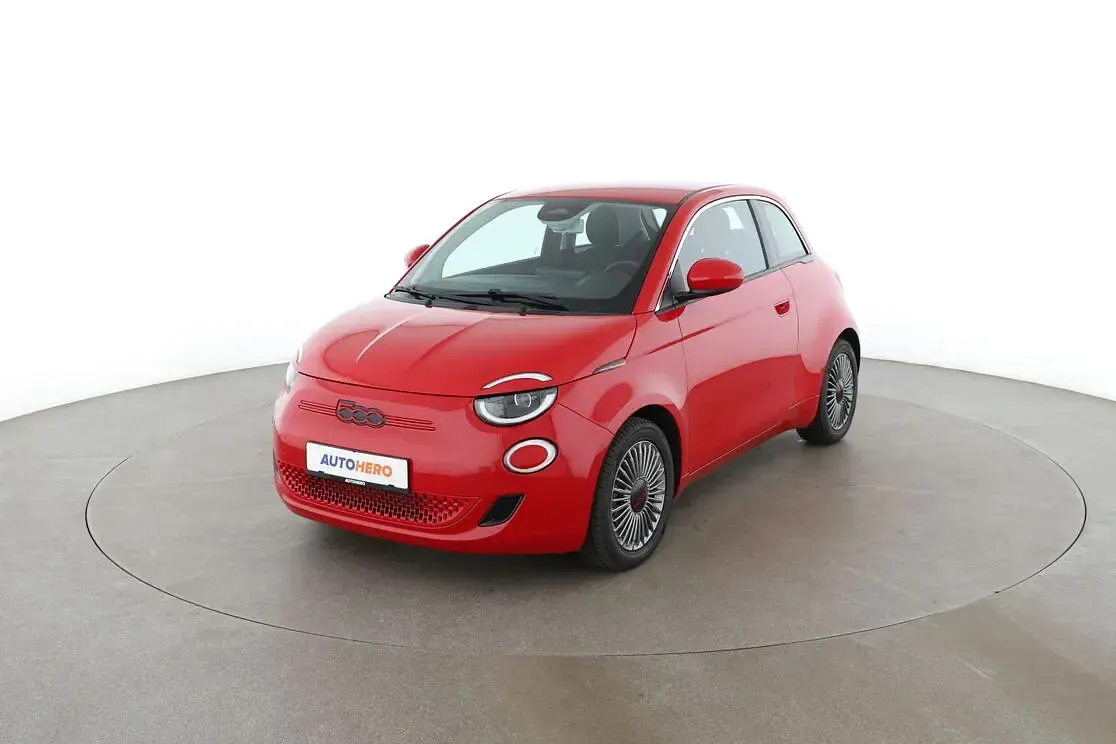 Gebraucht Fiat 500e Red 69 kW (95 PS) 2022 Limousine
