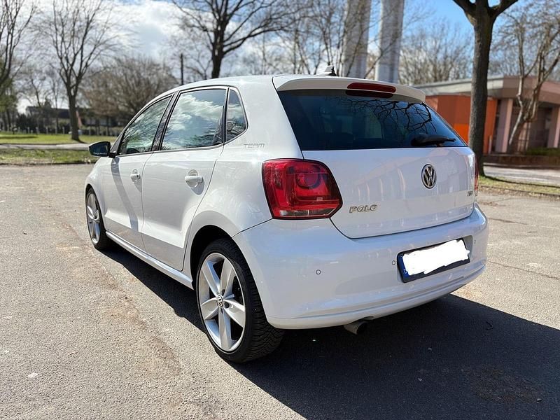 Gebraucht VW Polo 105 PS (77 kW) 2010 Weiß Kleinwagen