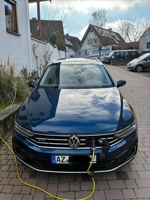 Gebraucht VW Passat GTE 218 PS (160 kW) 2019 Blau Kombi