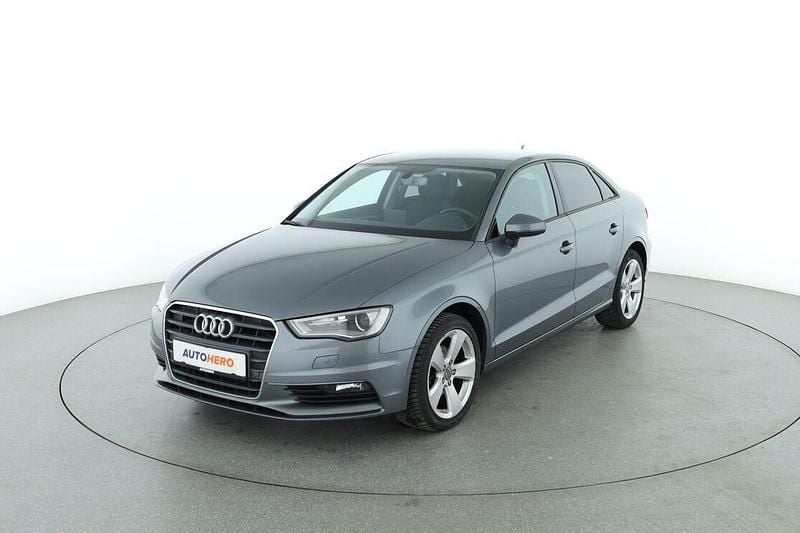 Grau Gebraucht 2016 Audi A3 Ambition Limousine | 14.950 € - Bild 1/3