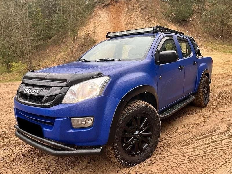 Gebraucht Isuzu D-Max 163 PS (119 kW) 2013 Blau Van