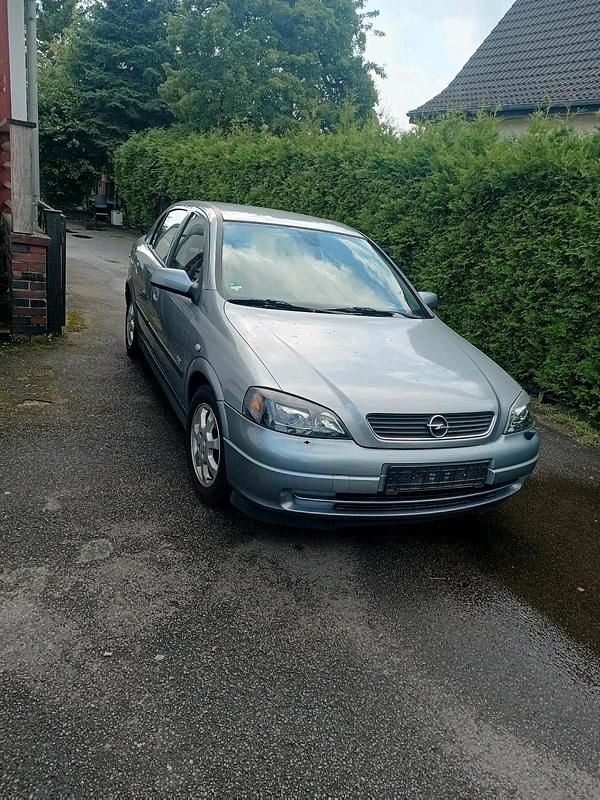 Blau Gebraucht 2003 Opel Astra Kleinwagen | 1.400 € - Bild 1/4