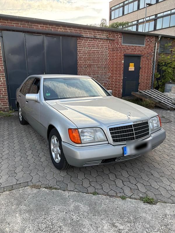 Silber Gebraucht 1991 Mercedes S300 SE Limousine | 7.900 € - Bild 1/4