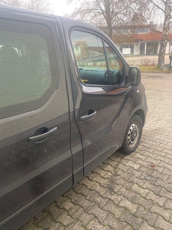 Gebraucht Opel Vivaro 120 PS (88 kW) 2016 Schwarz Van / Kleinbus