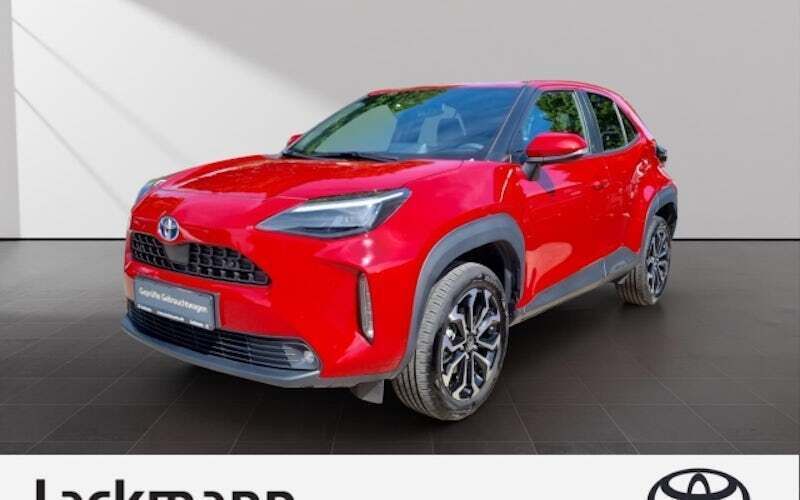Rot Gebraucht 2023 Toyota Yaris Cross Connect Style SUV | 25.990 € (Fairer Preis) - Bild 1/4