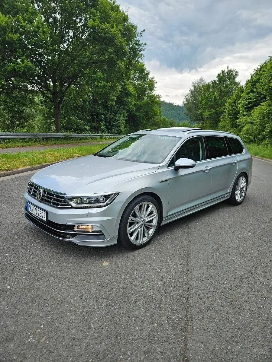 Gebraucht VW Passat 239 PS (175 kW) 2017 Silber Kombi