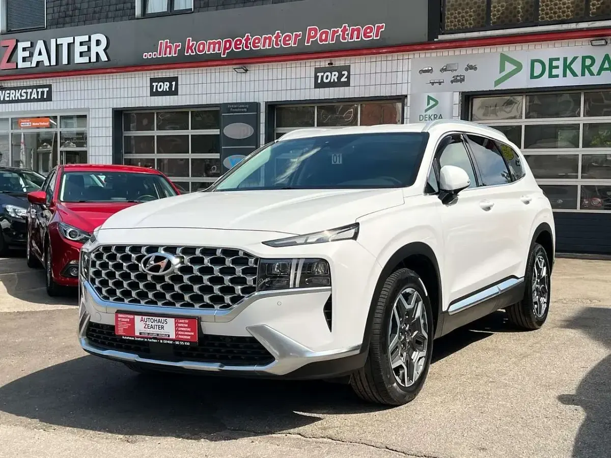 Gebraucht Hyundai Santa Fe Trend 265 PS (194 kW) 2021 Glacier white SUV