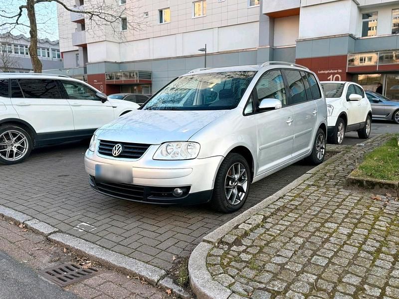 Gebraucht VW Touran 140 PS (102 kW) 2004 Silber Van / Kleinbus