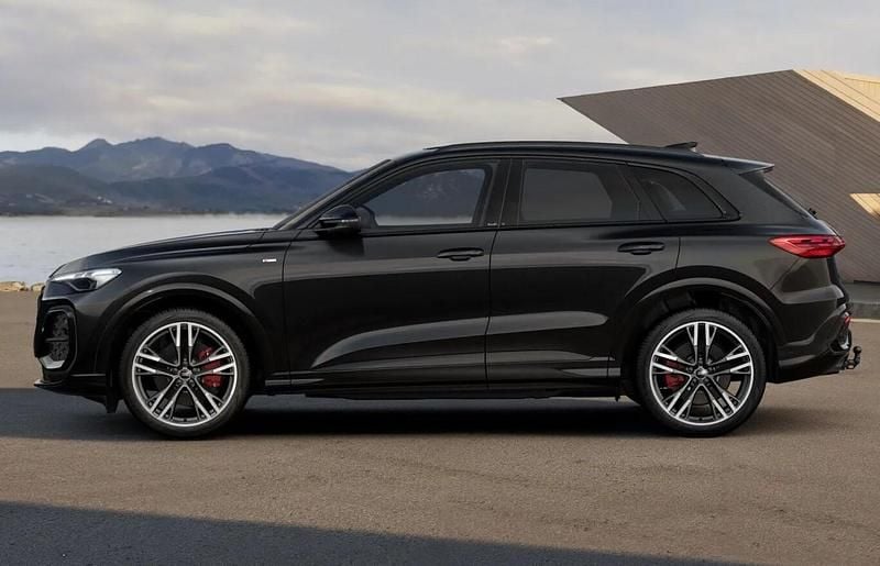 Neu Audi Q5 Ambiente 299 PS (219 kW) 2026 Mythosschwarz metallic SUV