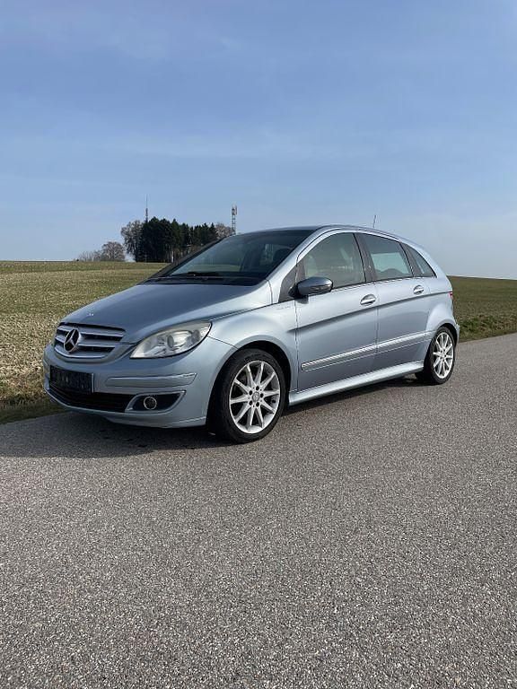 Gebraucht Mercedes B180 109 PS (80 kW) 2007 Blau Van / Kleinbus