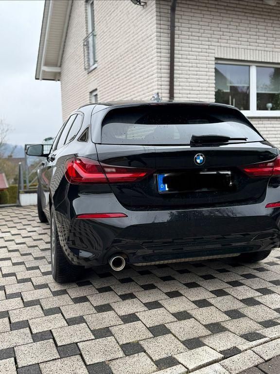 Gebraucht BMW 118 136 PS (100 kW) 2021 Schwarz Kleinwagen