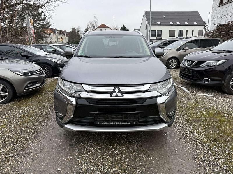 Gebraucht Mitsubishi Outlander Diamant Edition 150 PS (110 kW) 2017 Grau SUV