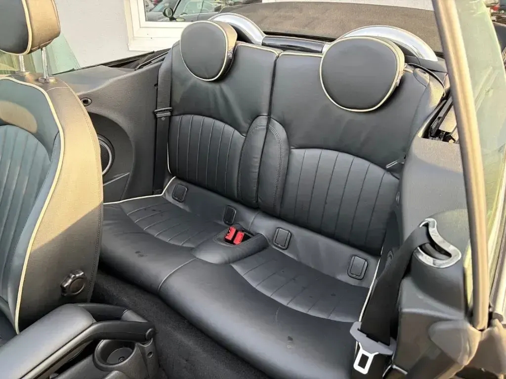 Gebraucht Mini Cooper S Cabriolet 181 PS (133 kW) 2015 Schwarz Cabrio