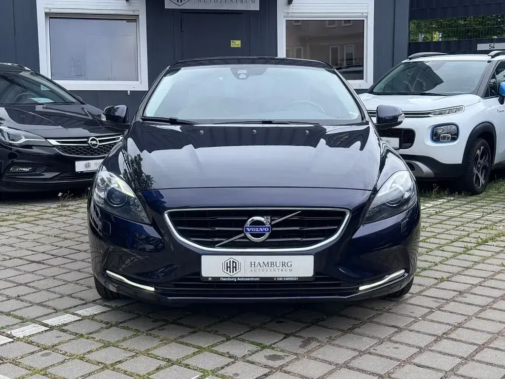 Gebraucht Volvo V40 150 PS (110 kW) 2015 Blau Limousine