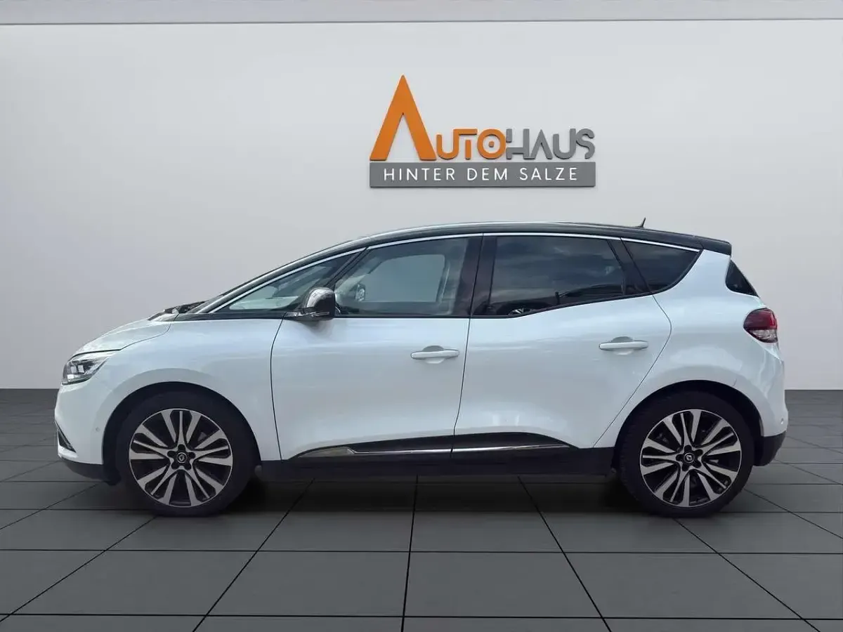 Gebraucht Renault Scénic III Initiale Paris 160 PS (117 kW) 2017 Weiss qnc+schwarz gne Van / Kleinbus