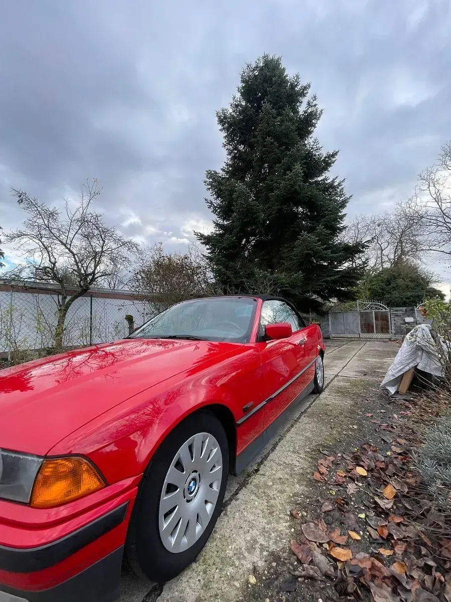 Brugt BMW 318 Cabriolet Performance 116 HK (85 kW) 1995 Rød Cabriolet