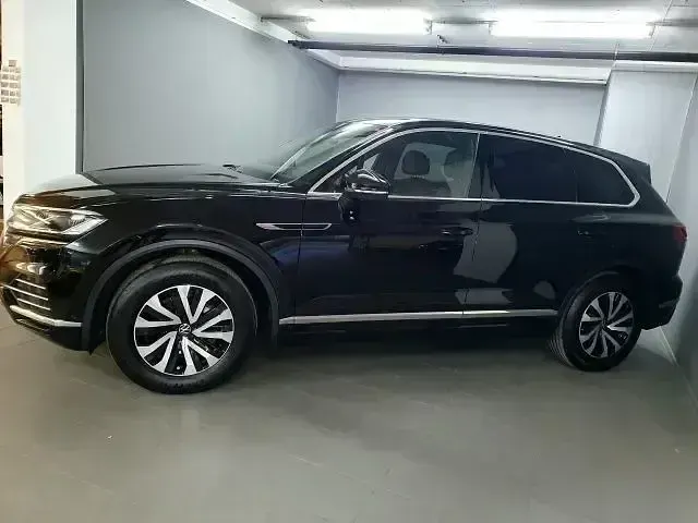 Gebraucht VW Touareg Elegance 231 PS (169 kW) 2023 Schwarz SUV