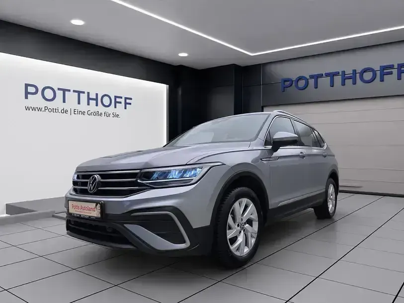 Gebraucht VW Tiguan Life 150 PS (110 kW) 2025 Silber SUV