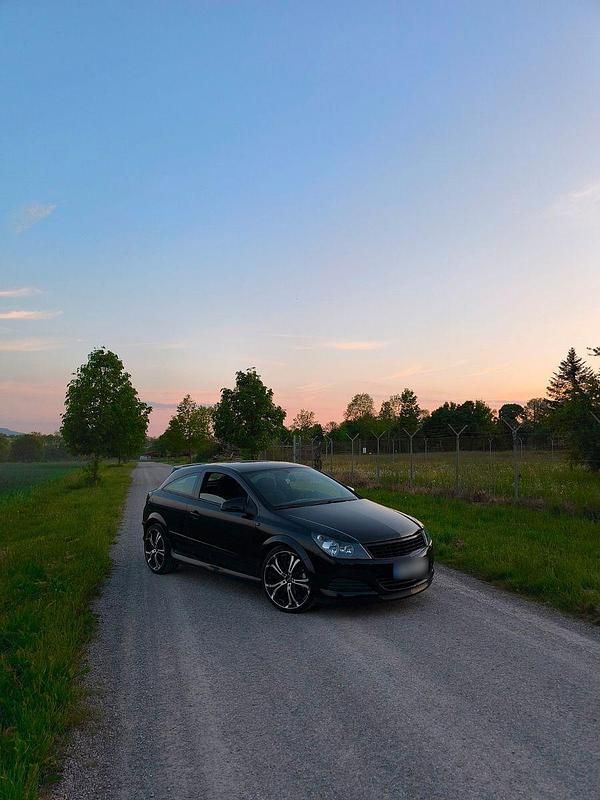 Gebraucht Opel Astra GTC OPC 200 PS (147 kW) 2006 Schwarz Coupé