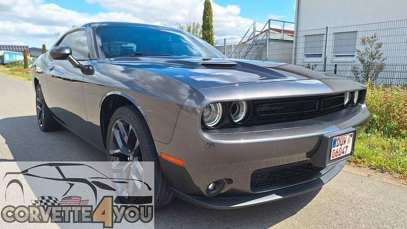 Grau Gebraucht 2021 Dodge Challenger SXT Coupé | 26.500 € (Superpreis) - Bild 1/4